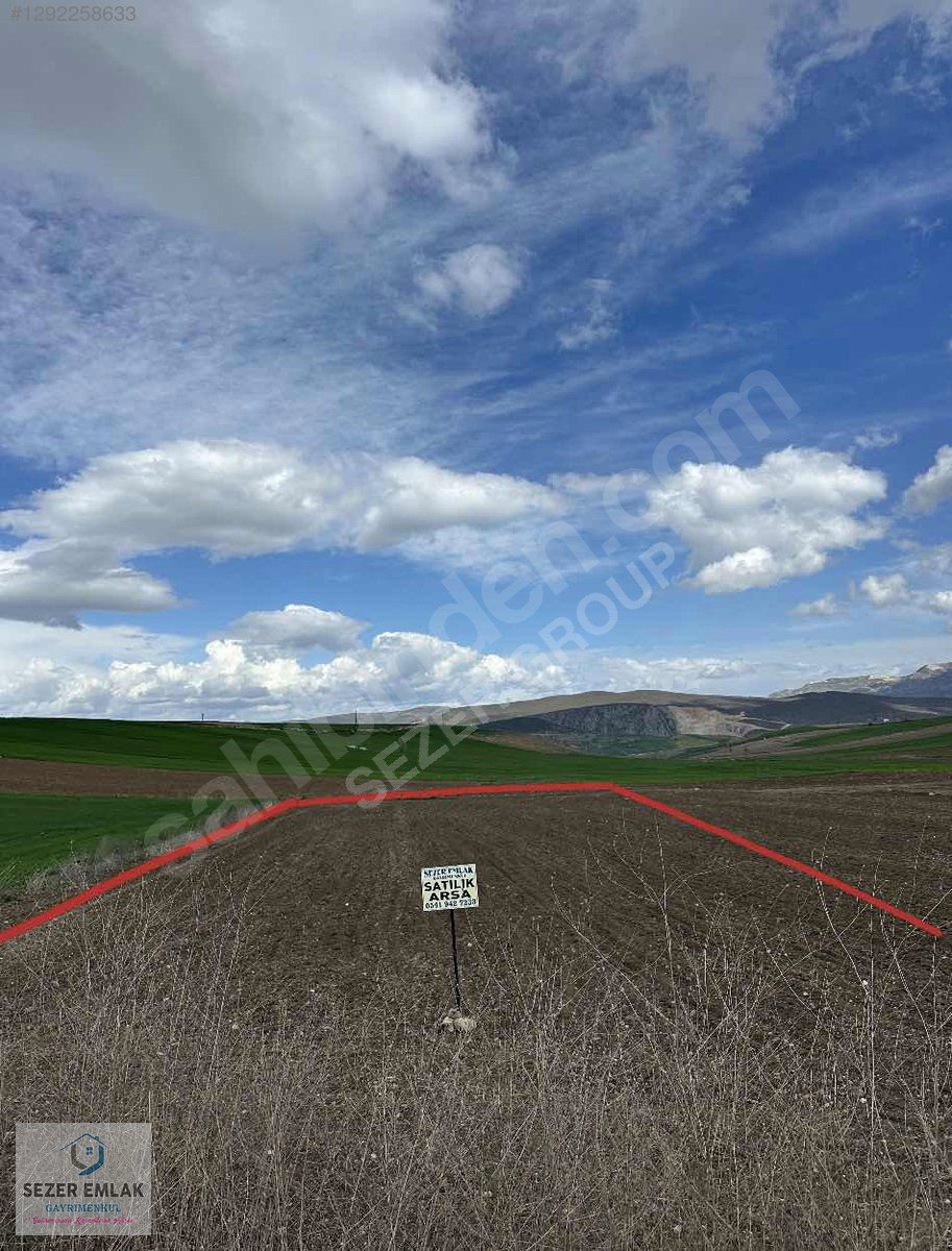 SEZER EMLAK & GAYRİMENKUL'DEN KARACAÖREN MAH. 4.464 m² TARLA
