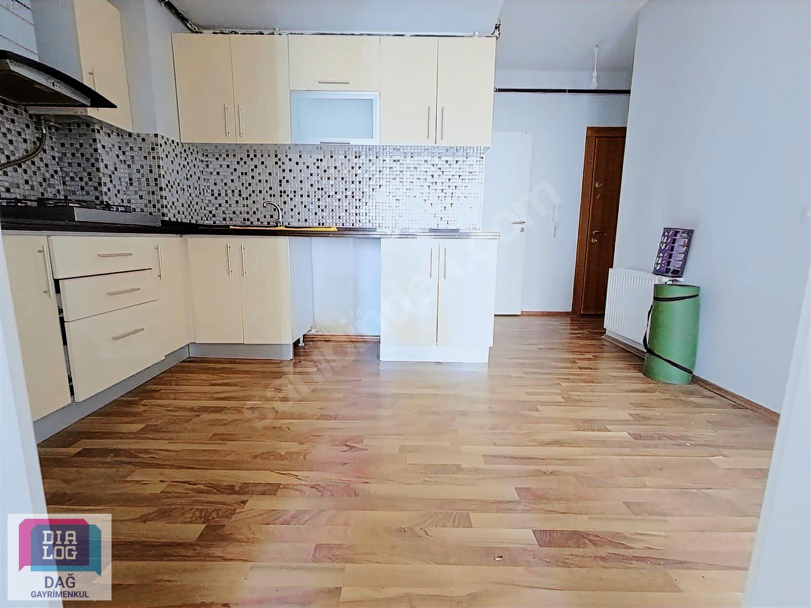 DİALOG DAĞ/Yenibağlar'da Ayrı mutfaklı Asansörlü GENİŞ 1+1 DAİRE
