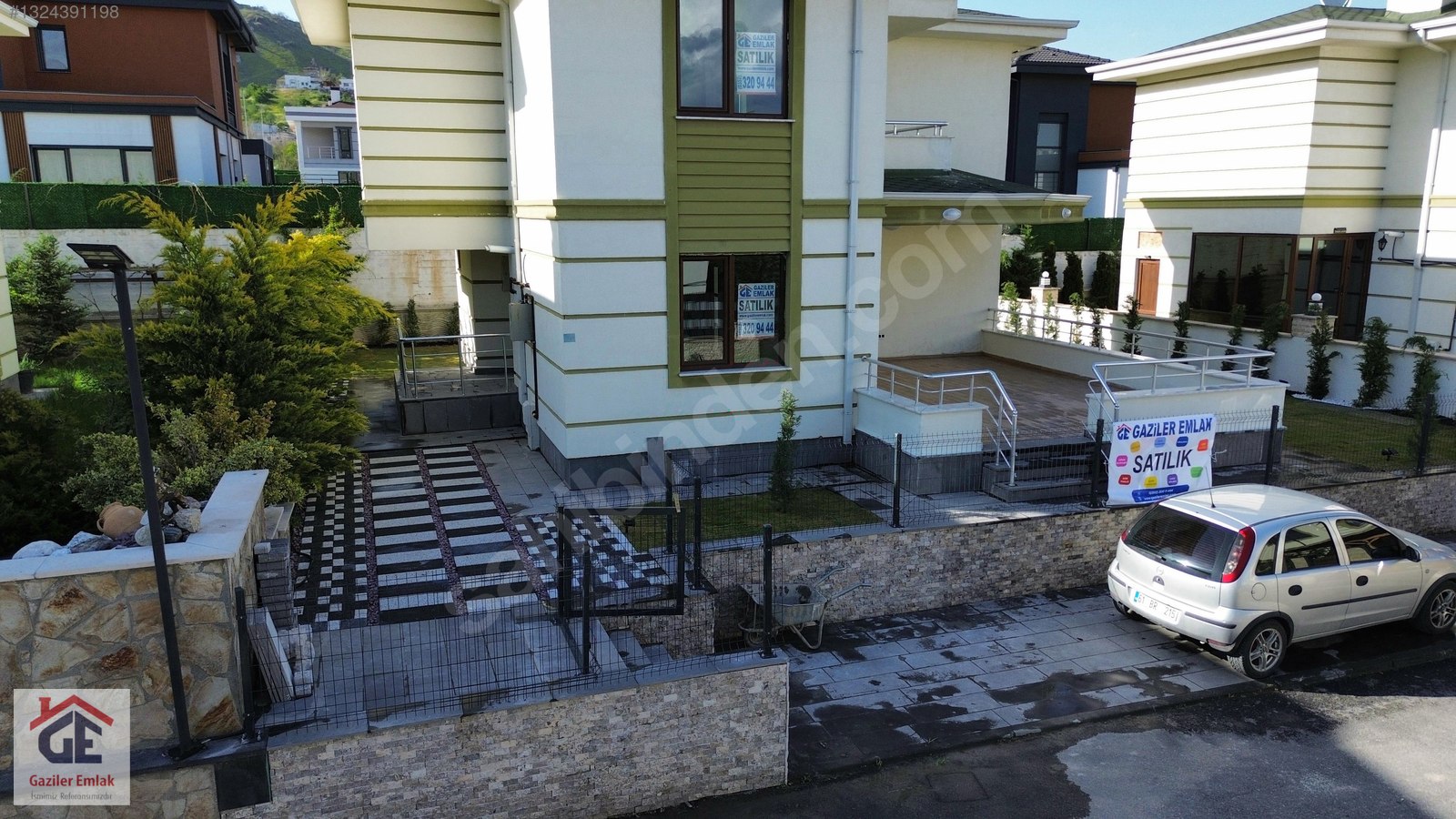 Gaziler Emlak| Altınoluk Kaynak Koruda Satılık Villa
