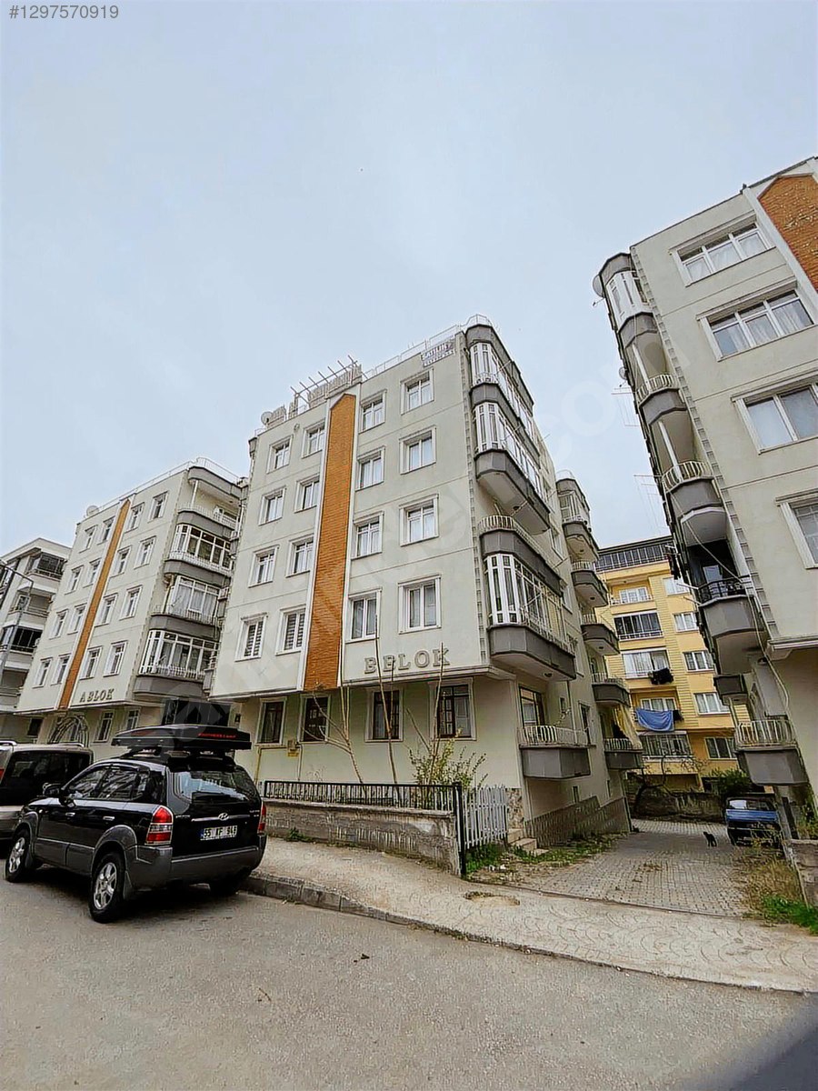 FİYAT DÜŞTÜ ACİL SATILIK ÖMÜREVLERİ TRAMWAYA 2 SOKAK 3+1 DUBLEKS