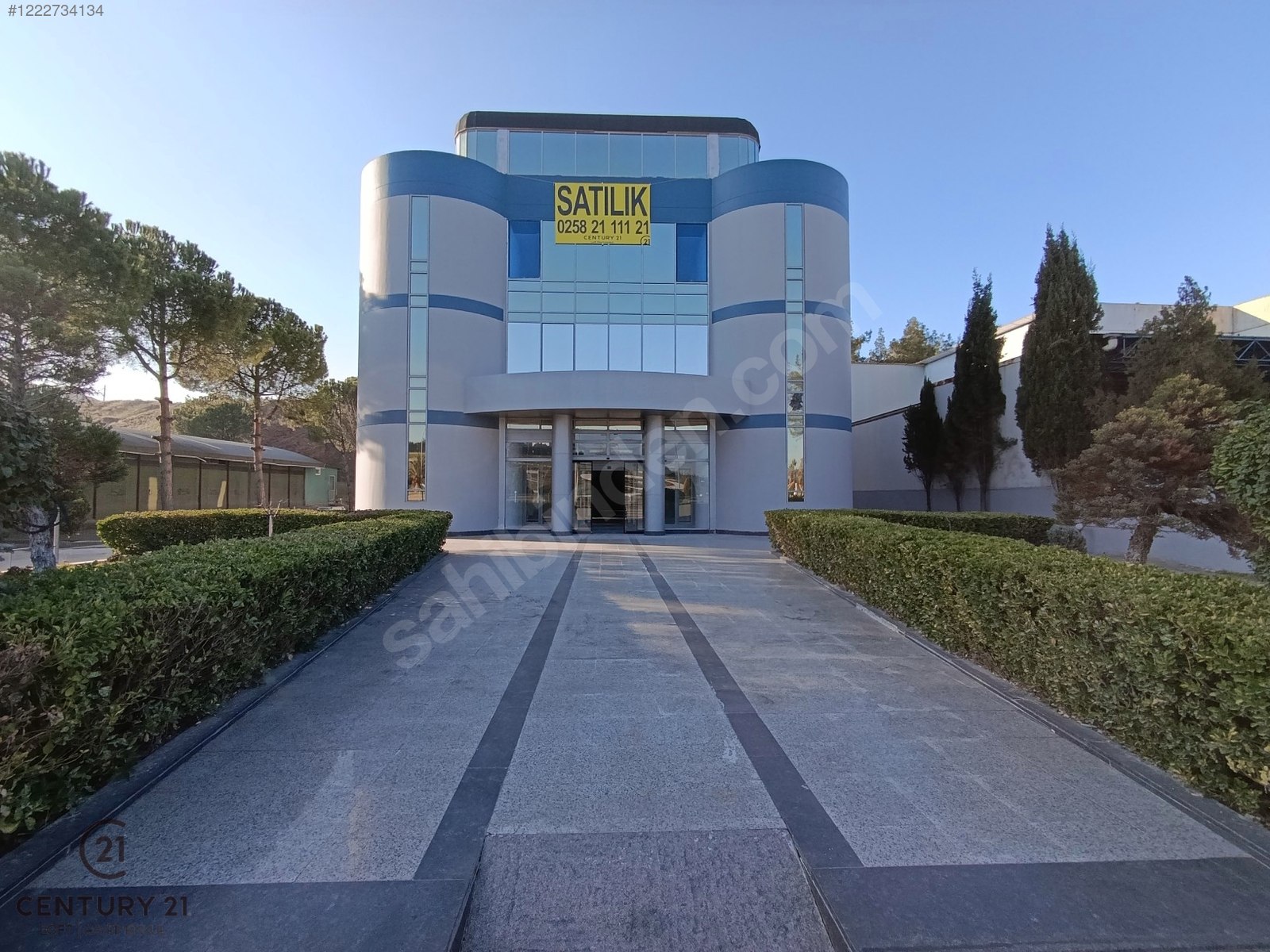 C21 LOFT'TAN ANKARA ASFALTI ÜZERİNDE SATILIK KOMPLE İŞYERİ.