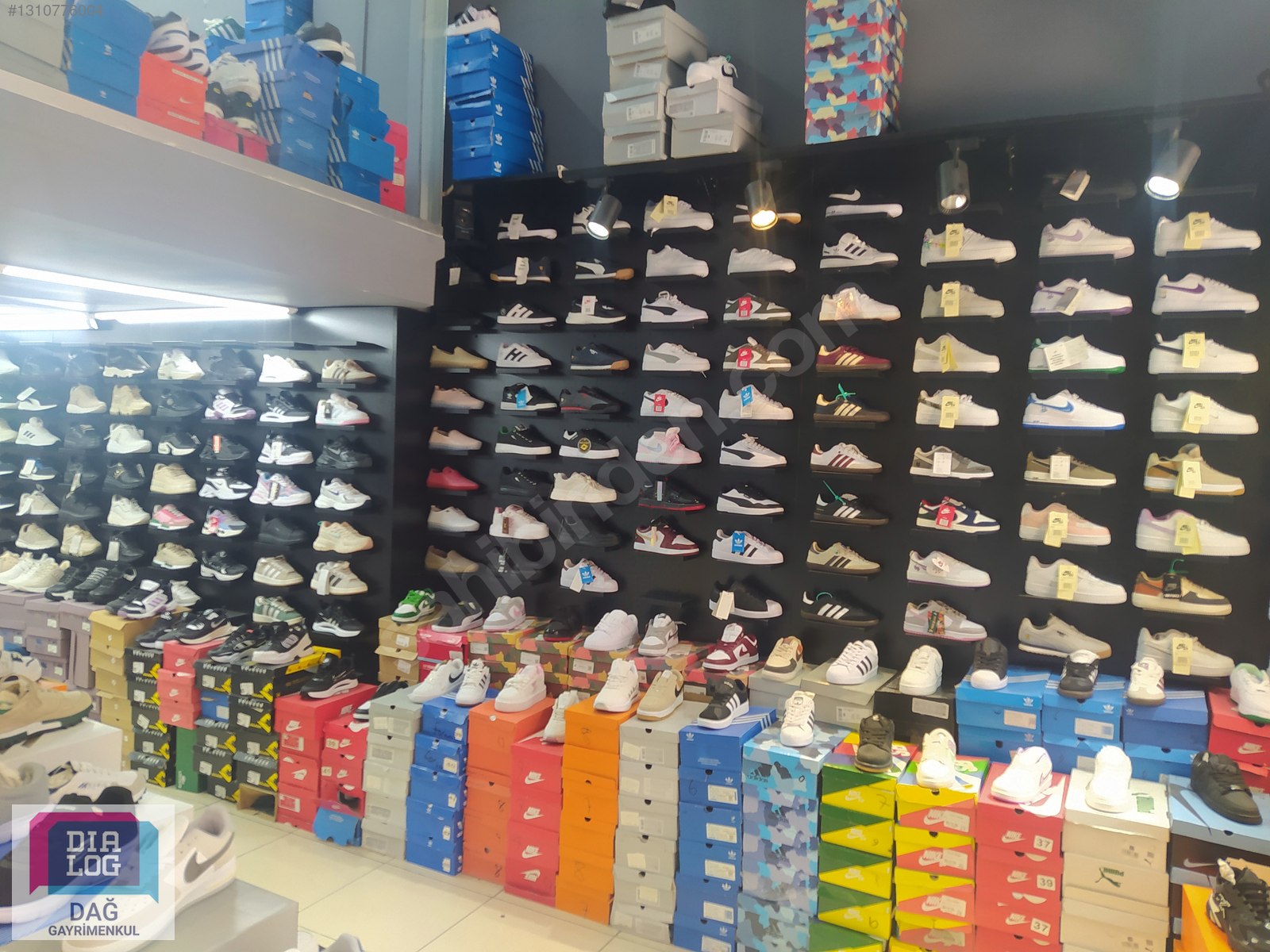Hamamyolu'nda 140 m2 Merkezi Konumda Devren Kiralık Mağaza