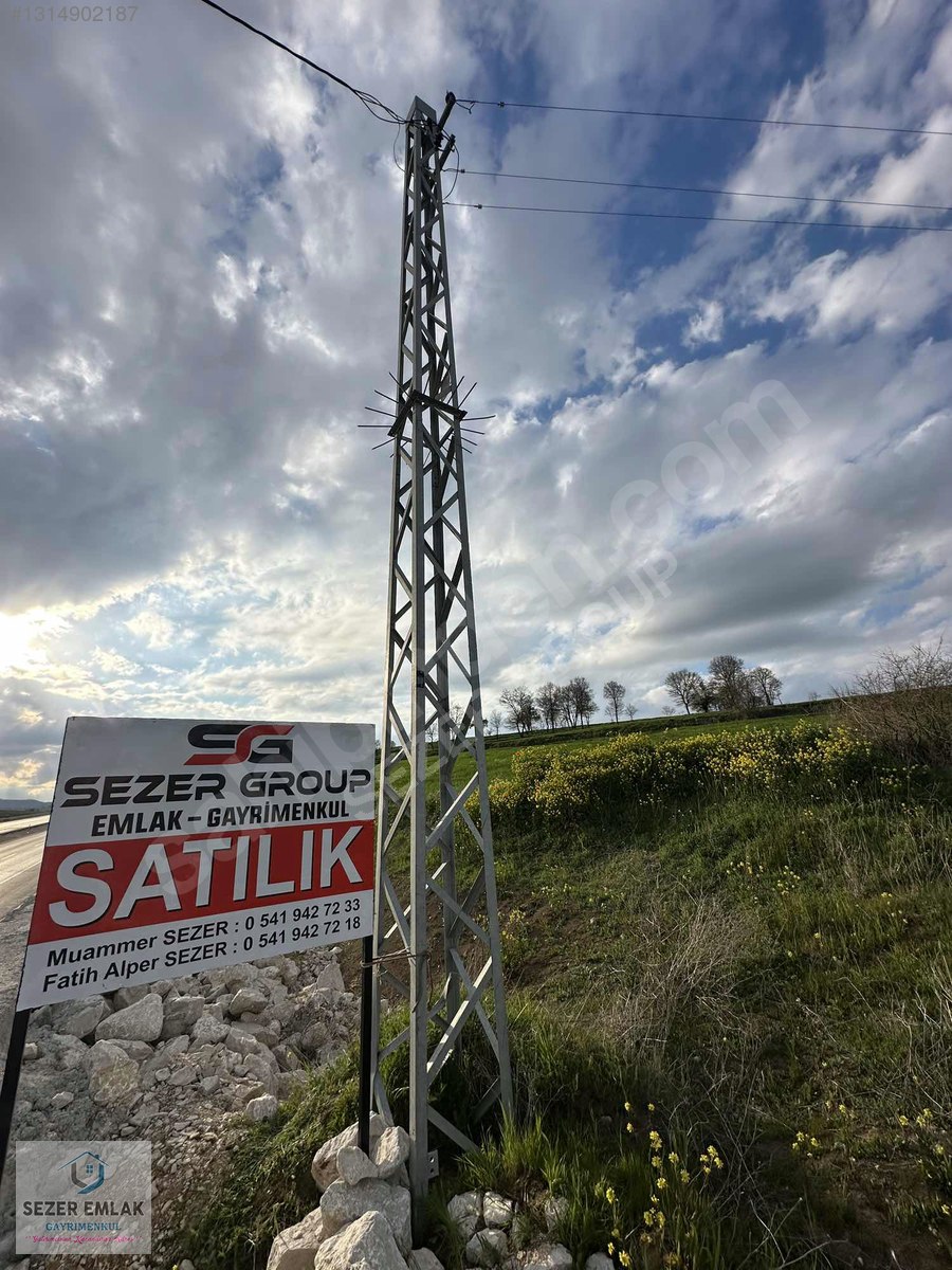 SEZER EMLAK & GAYRİMENKUL'DEN 3.916 m² ASFALTA CEPHE TARLA