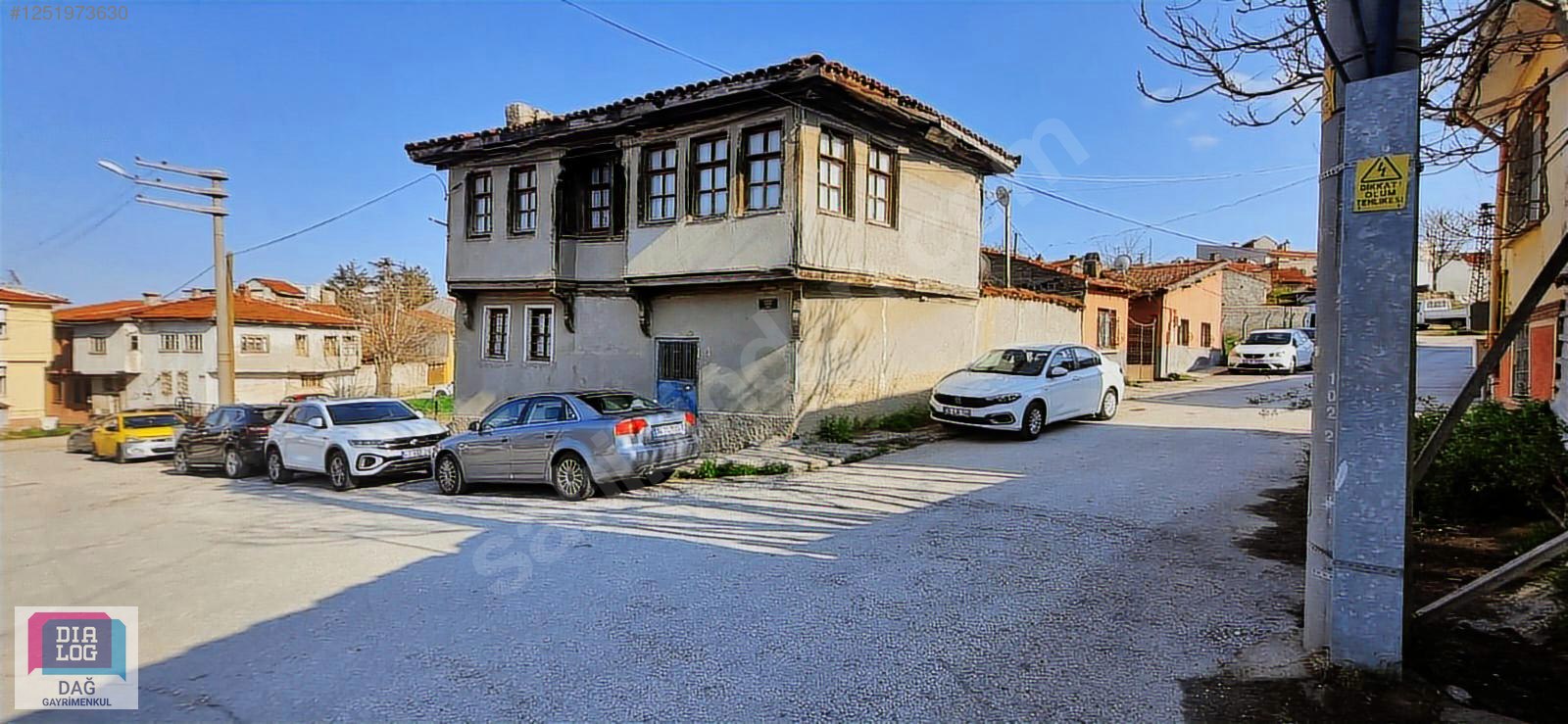 DİALOG DAĞ/ODUNPAZARI TARİHİ BÖLGE SATILIK 140 m2 TESCİLLİ KONAK