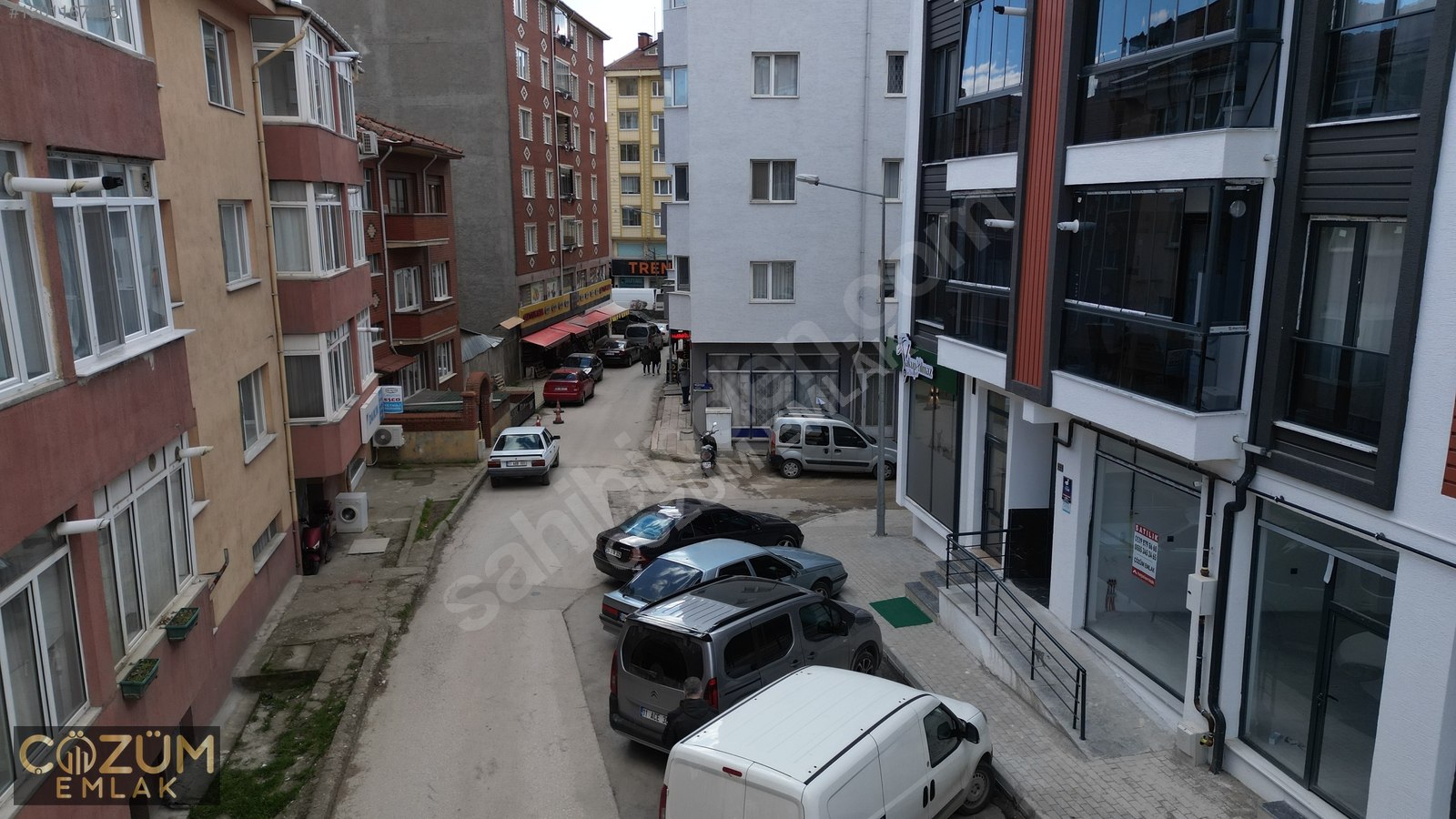 Çözüm Emlak | İsmet İnönü Caddesine 50m Mesafede Satılık İş Yeri