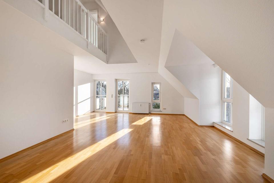 4 BR apartment for sale — Praga, Warsaw