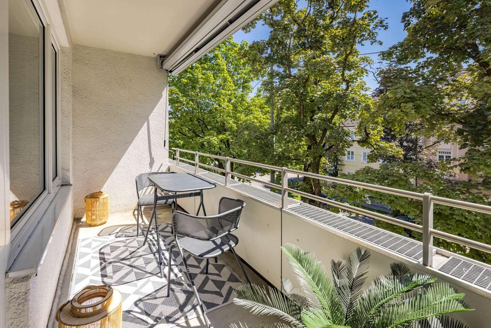 4 BR apartment for sale — Śródmieście, Warsaw