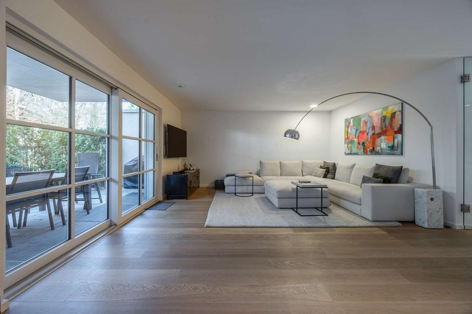 5 BR apartment for sale — Ribeira, Porto