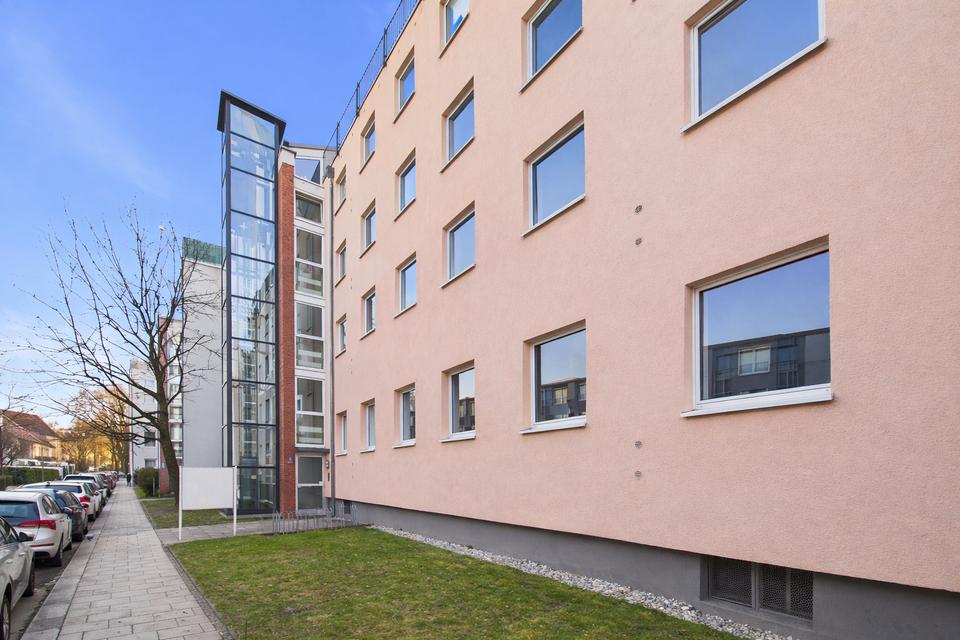 4-Room Apartment for Rent — Munich