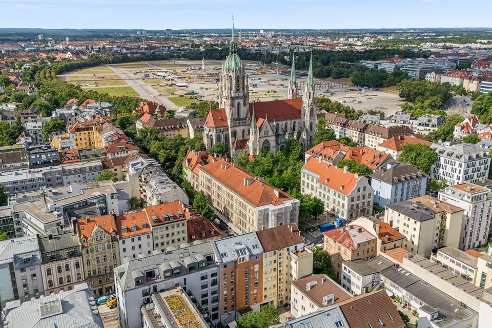2 BR apartment for sale — Smíchov, Prague